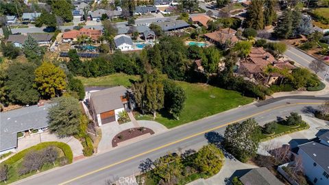 Tiny photo for 543 E Mariposa Dr, Redlands, CA 92373 (MLS # OC26049499)