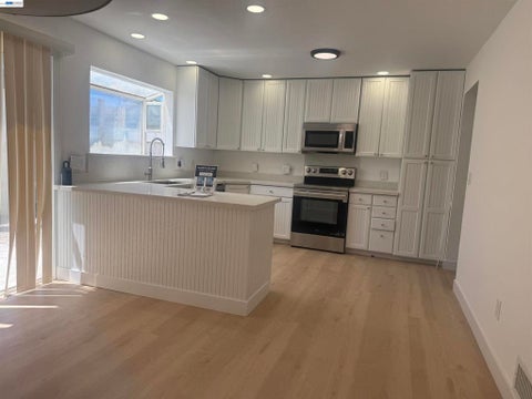 Photo of 4410 Alamo St ST, Union City, CA 94587 (MLS # 41140287)