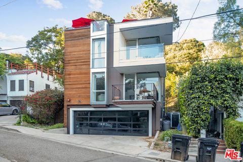 Photo of 6127 Glen Tower Street, Los Angeles, CA 90068 (MLS # 26644895)