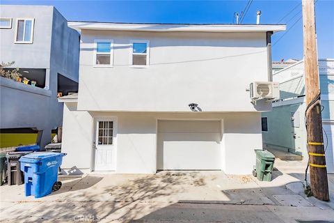 Photo of 416 31st Street St, Hermosa Beach, CA 90254 (MLS # SB25257070)