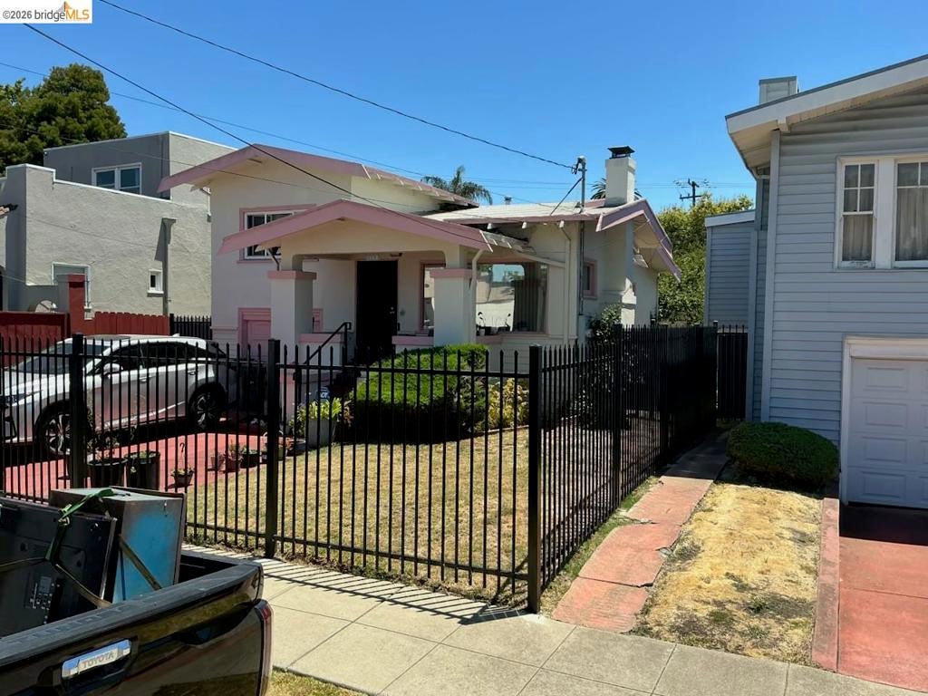1862 66Th Ave AVE, Oakland CA 94621