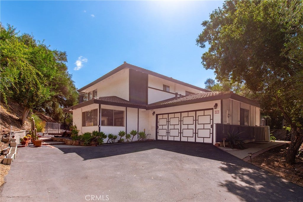 2125 Eastedge DR