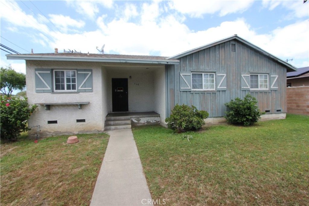 Photo of 538 Wood St, Santa Ana, CA 92703 (MLS # DW26080650)