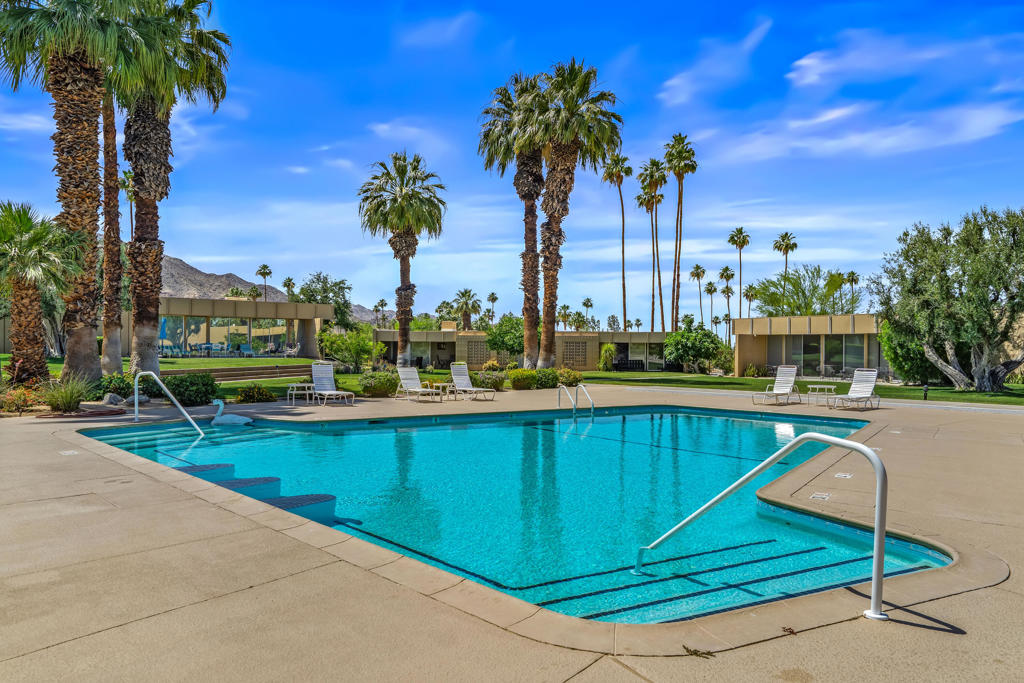 Sandpiper Palm Deser - Residential