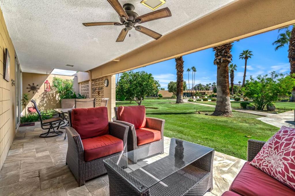 Sandpiper Palm Deser - Residential