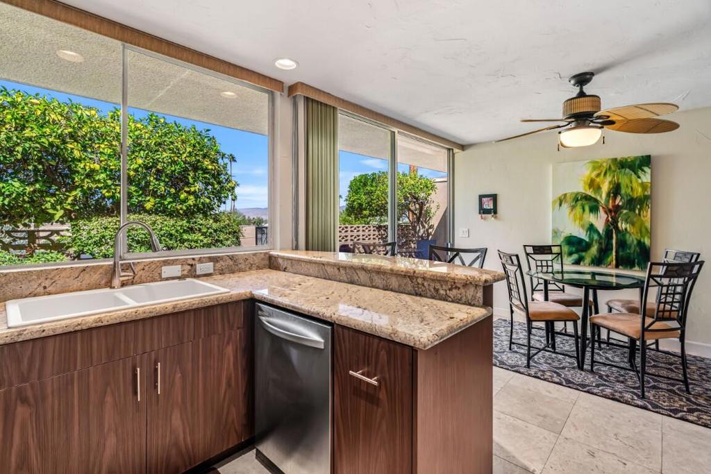 Sandpiper Palm Deser - Residential