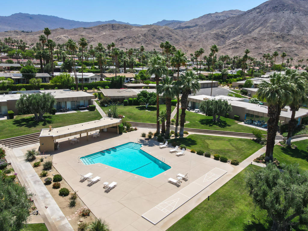 Sandpiper Palm Deser - Residential