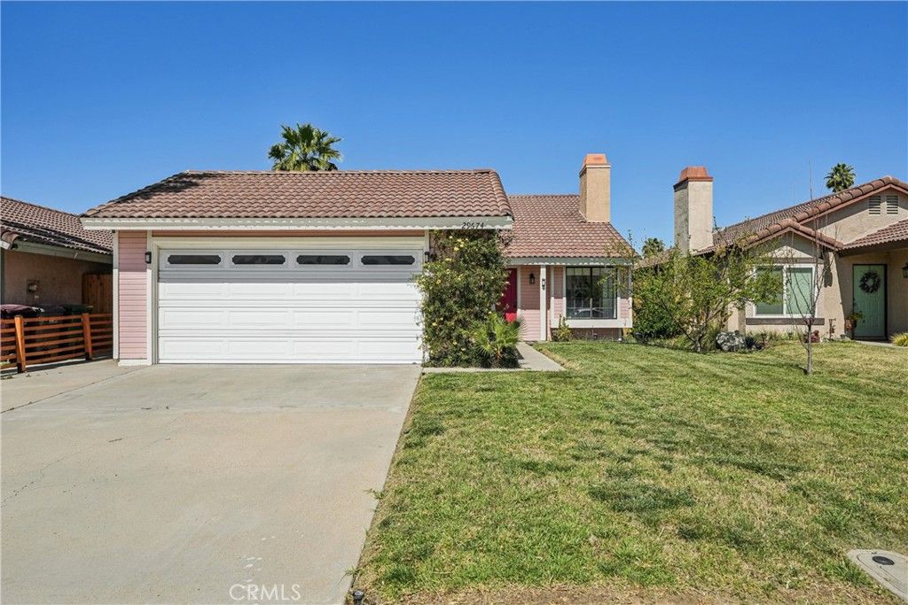 Photo of 29674 Saint Andrews Court, Murrieta, CA 92563 (MLS # SW26055455)