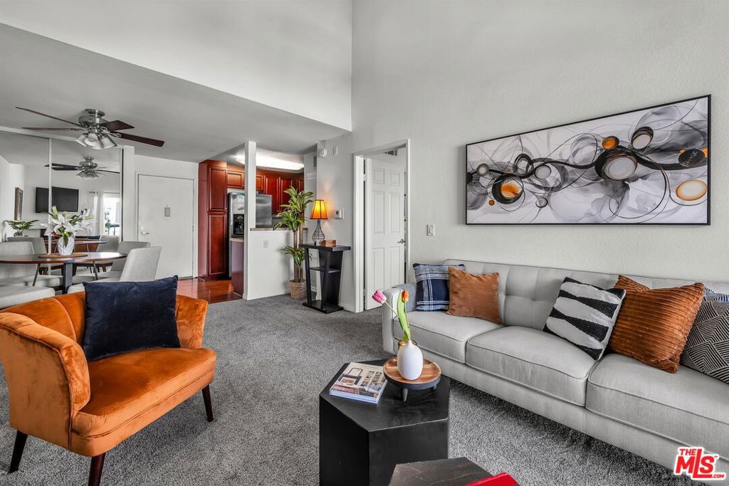 21520 Burbank Boulevard 313