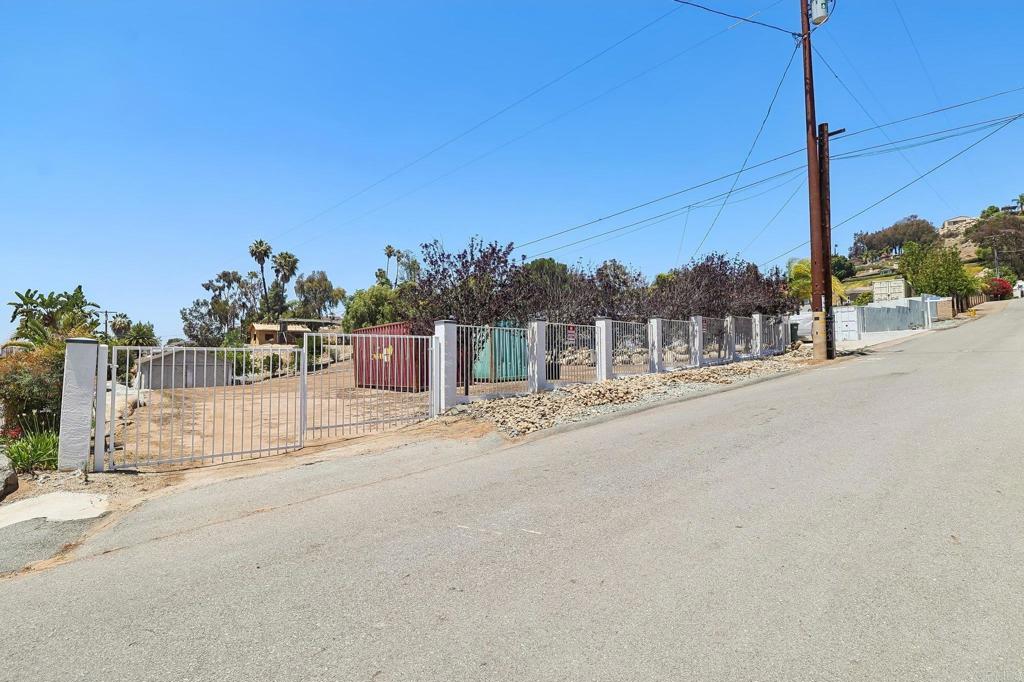 2318 Orchard Avenue