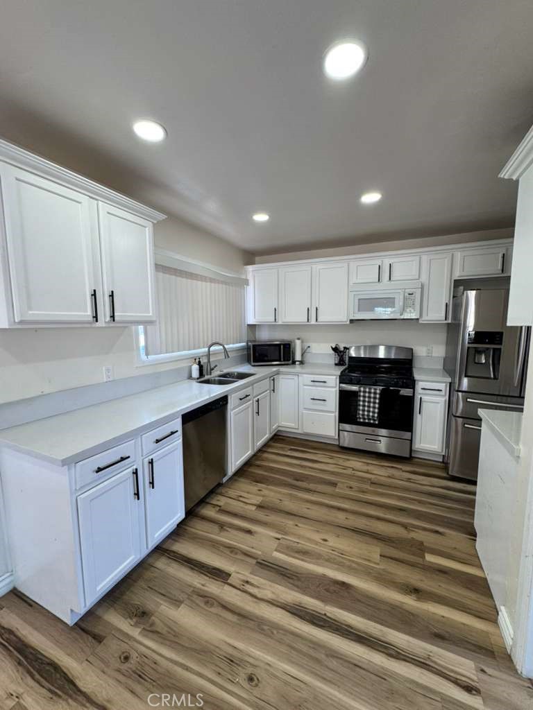 7900 La Habra