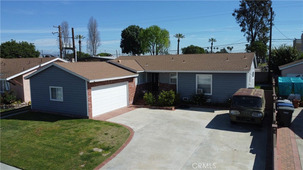 7900 La Habra
