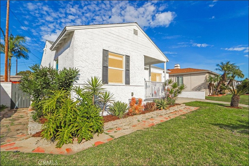 Photo of 2153 W 111th St, Los Angeles, CA 90047 (MLS # OC26001874)