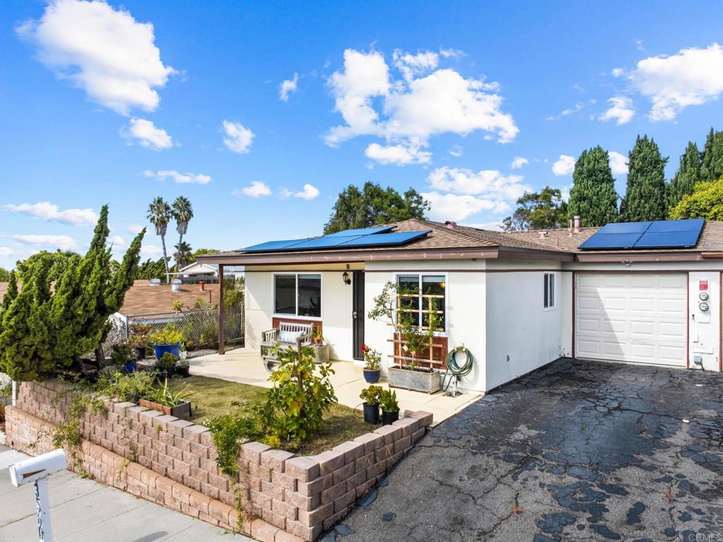 3560 Santa Maria Street