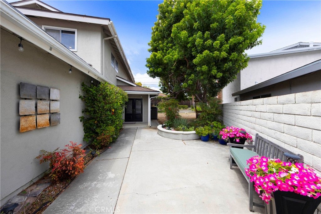 2336 Cynthia Court