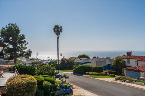 Tiny photo for 426 Via La Selva, Redondo Beach, CA 90277 (MLS # PV25153764)