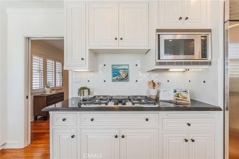 Tiny photo for 426 Via La Selva, Redondo Beach, CA 90277 (MLS # PV25153764)