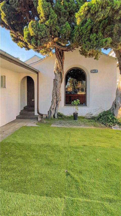 Photo of 1061 E South Street, Long Beach, CA 90805 (MLS # PW24058262) Photo of 1061 E South Street, Long Beach, CA 90805 (MLS # PW24058262)