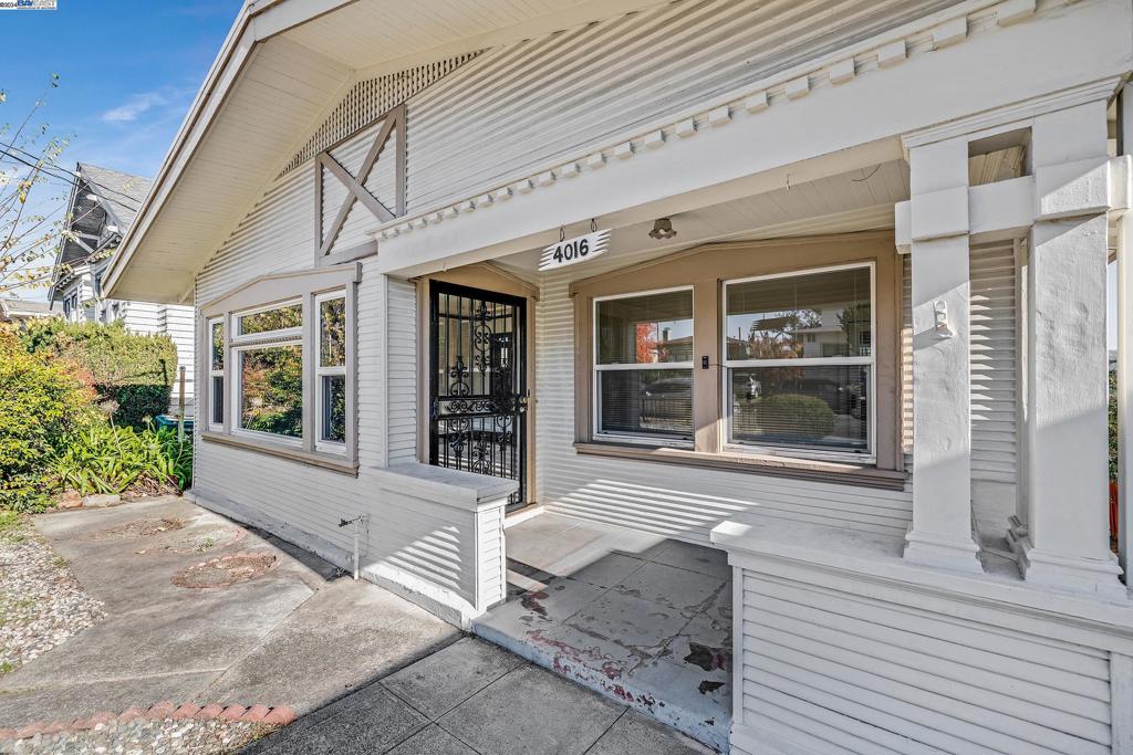 GLENVIEW - Residential