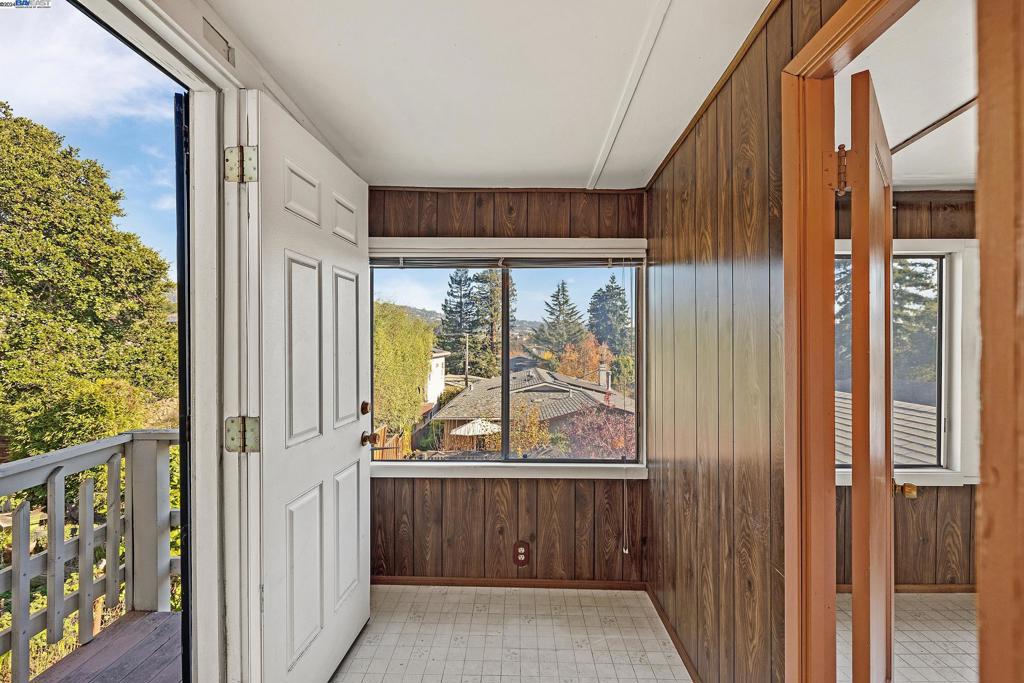 GLENVIEW - Residential