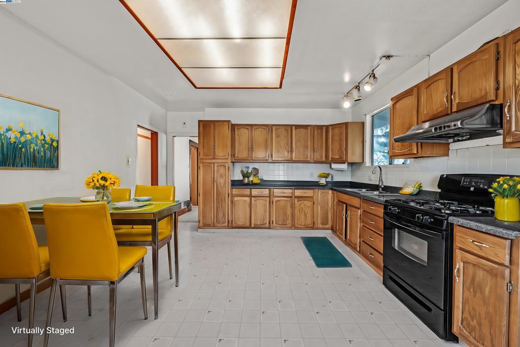 GLENVIEW - Residential