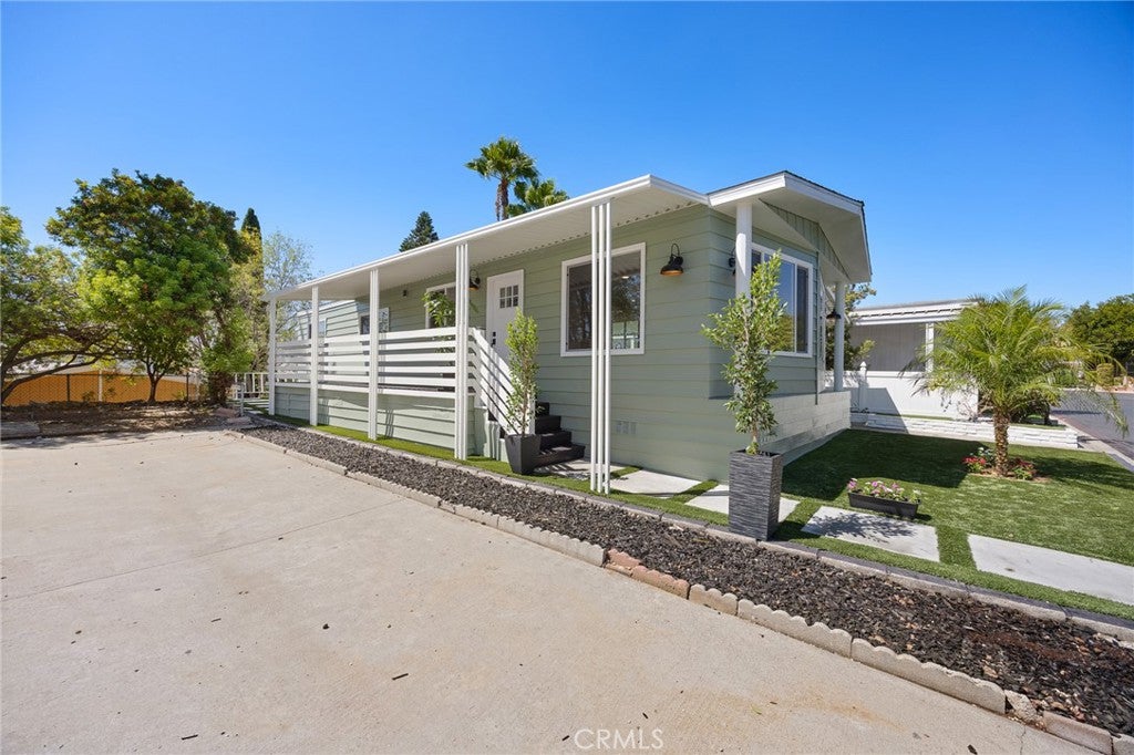 Properties 4 17350 Temple Ave 165