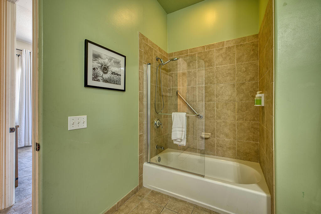 Casitas Las Rosas - Residential