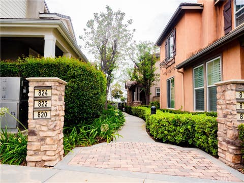 Photo of 820 E Ruby Lace WAY, Azusa, CA 91702 (MLS # WS26145468)