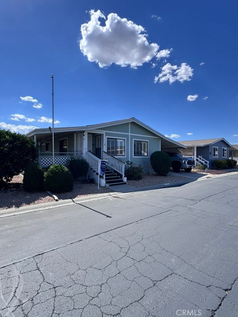1300 W Menlo 121