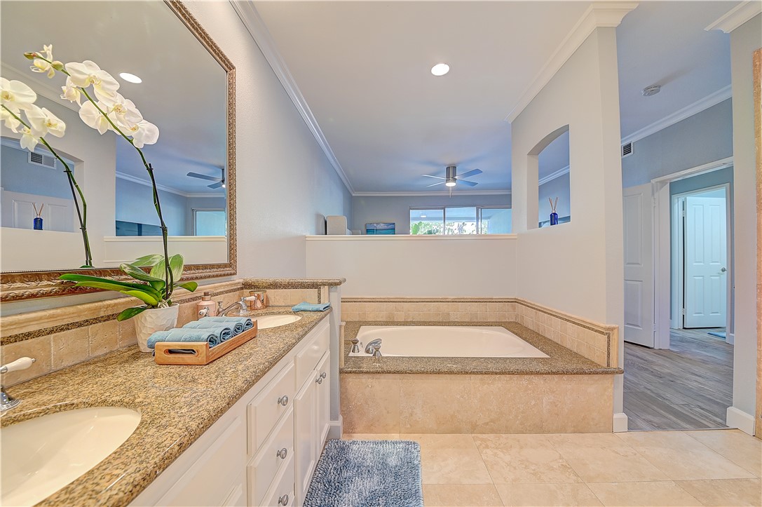 Encantamar Condos (ENC) - Residential