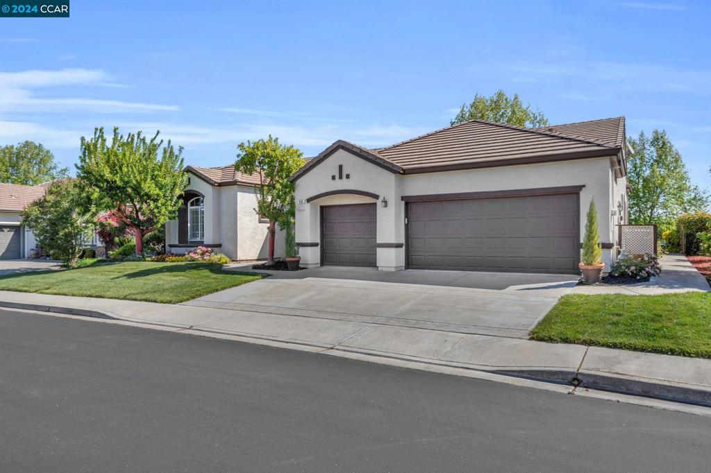 SUMMERSET 2 - Residential