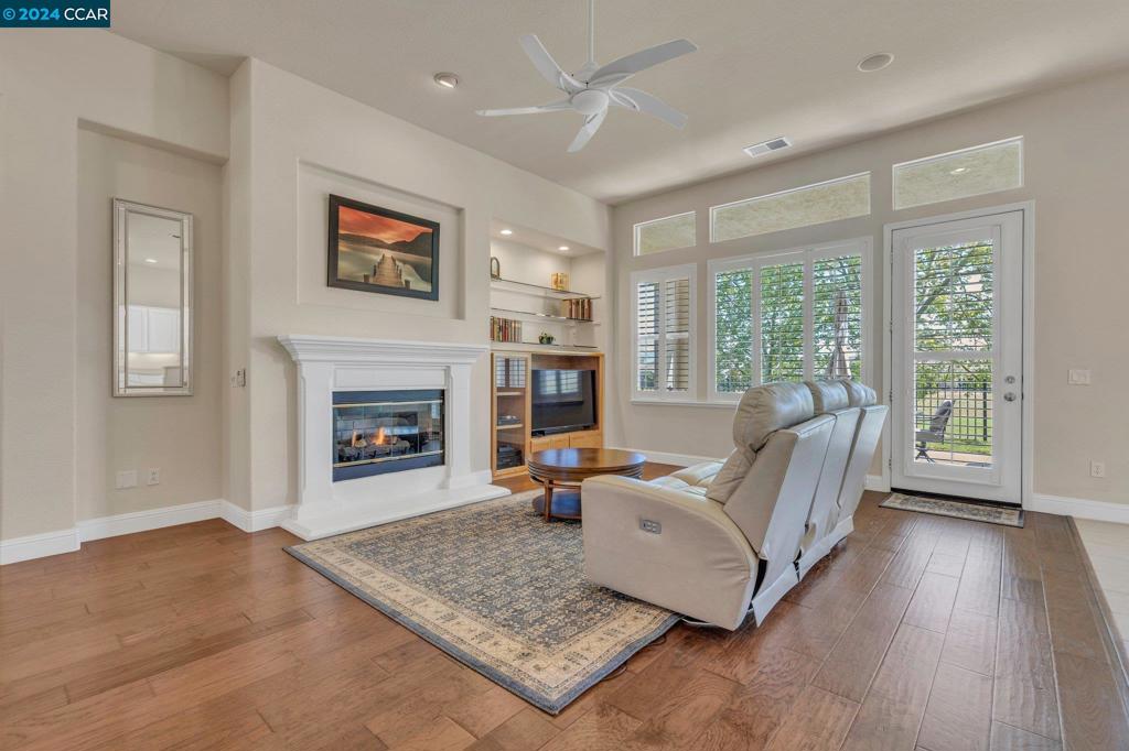 SUMMERSET 2 - Residential