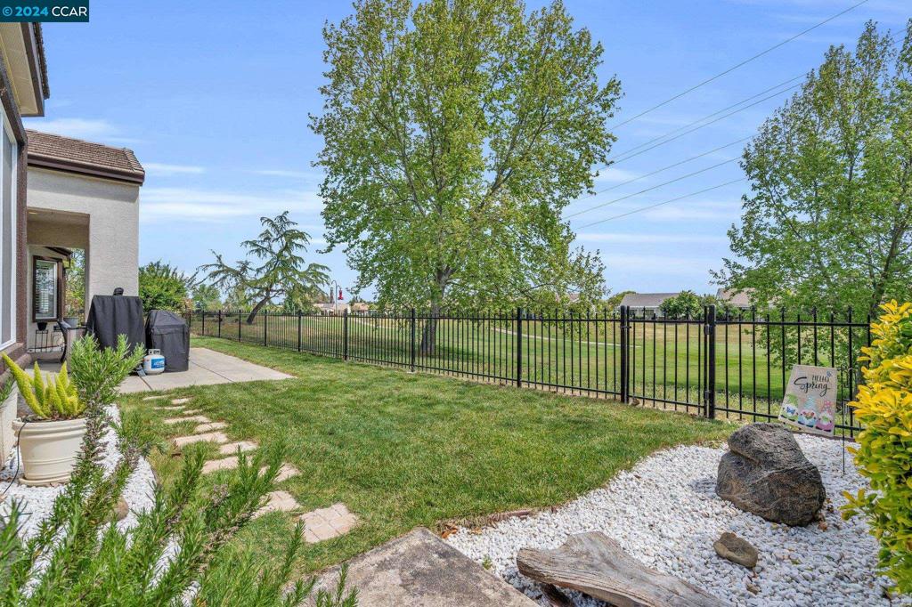 SUMMERSET 2 - Residential