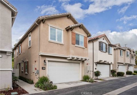 8561 N Walnut Way Canoga Park CA 91304