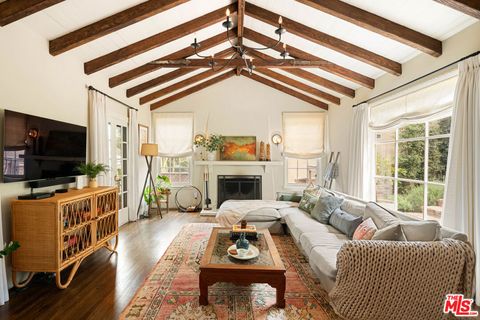 Photo of 3734 Fredonia Drive, Los Angeles, CA 90068 (MLS # 26734635)