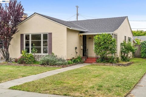 Photo of 1273 N San Pedro St ST, San Jose, CA 95110 (MLS # 41133774)