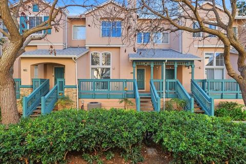Photo of 38860 Garibaldi Cmn, Fremont, CA 94536 (MLS # 41123130)