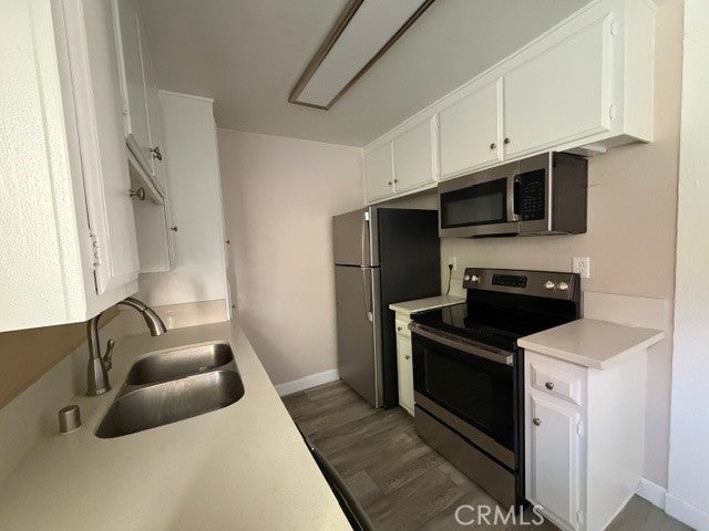 1000 W Macarthur Boulevard 84