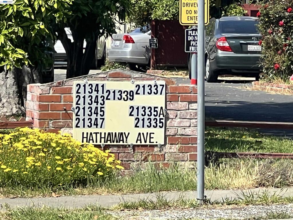 21335 Hathaway Ave