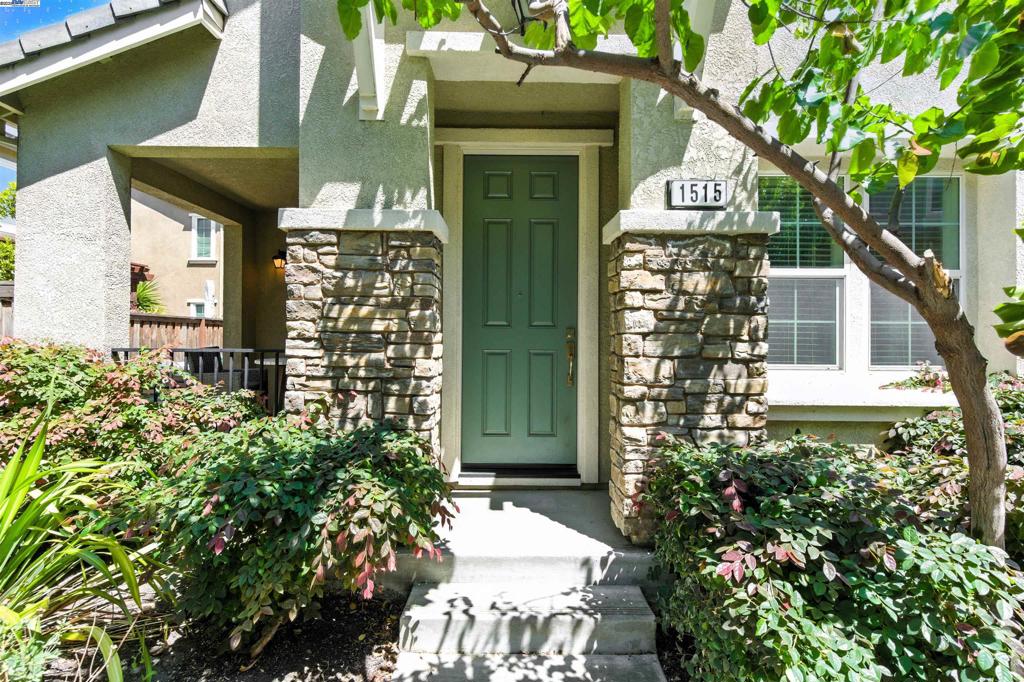 Welcome to this beautifully maintained home offering comfort, space in a highly desirable location. This inviting end unit home features three bedrooms, two and a half bathrooms, engineered hardwood flooring throughout and a private large side yard with a covered patio—perfect for relaxing, gardening, or entertaining outdoors. Inside, the main level offers a bright and open layout with a combined living/family room space. The kitchen provides ample cabinetry and a spacious layout, offering plenty of potential for personalization. Upstairs, the generously sized primary suite includes a spa like bathroom complete with dual sinks, a soaking tub, a separate shower, and a large walk-in closet. Two additional bedrooms, a full hall bath and a dedicated laundry room complete the upper level. Enjoy proximity to BART, I-880 and Highway 92, as well as nearby park, restaurants, and shopping. Whether you are a first-time home buyer, downsizing or planning for a growing family, this home offers flexibility, convenience and a long-term value.