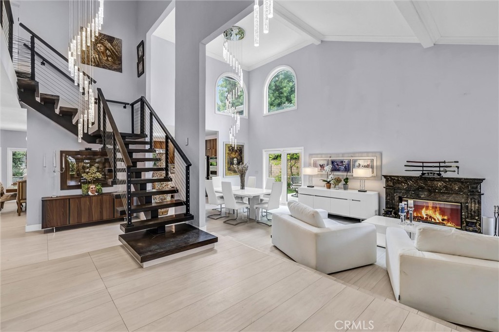 25432 Nottingham Court