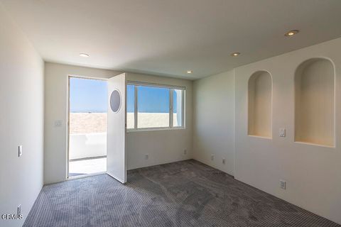 Tiny photo for 3405 Ocean Drive, Oxnard, CA 93035 (MLS # V1-32567)