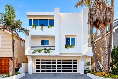 Photo of 3405 Ocean Drive, Oxnard, CA 93035 (MLS # V1-32567)