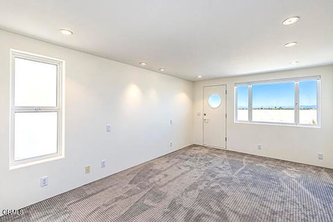 Tiny photo for 3405 Ocean Drive, Oxnard, CA 93035 (MLS # V1-32567)