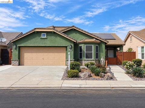 Photo of 2607 Glow Rd RD, Riverbank, CA 95367 (MLS # 41146896)