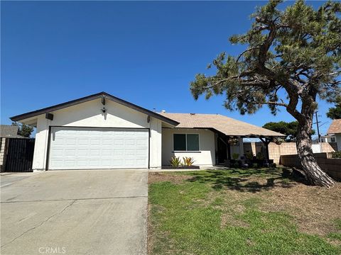 5164 N Mangrove Avenue Covina CA 91724