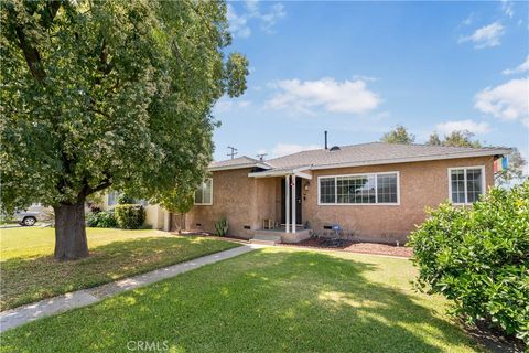 Photo of 10502 Waddell St, Whittier, CA 90606 (MLS # PW26080767)