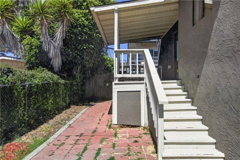 Tiny photo for 901 Visalia Street, Pismo Beach, CA 93449 (MLS # PI26185254)
