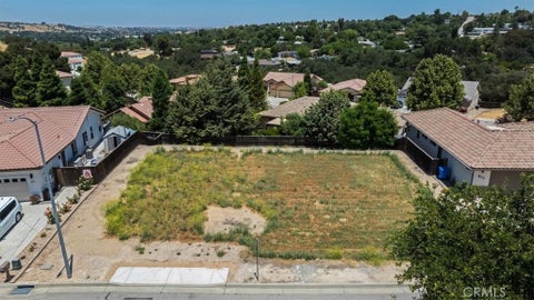Tiny photo for 679 Red Cloud RD, Paso Robles, CA 93446 (MLS # NS26165450)