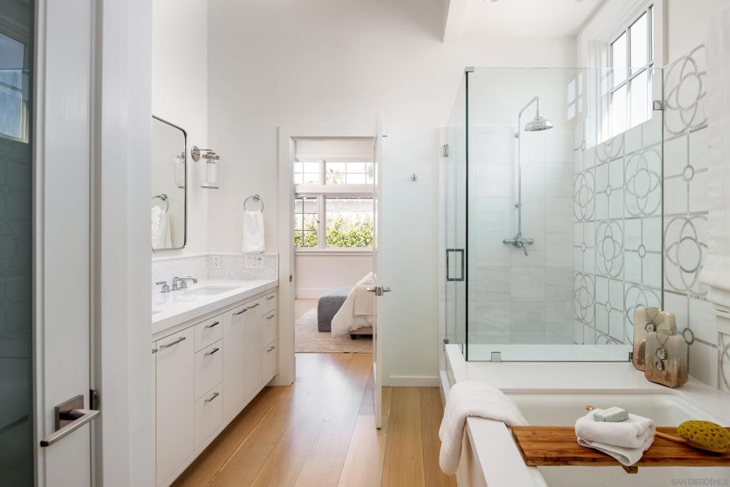 Del Mar - Residential